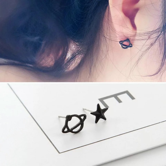 Jewelry - Black Planet Star Earrings